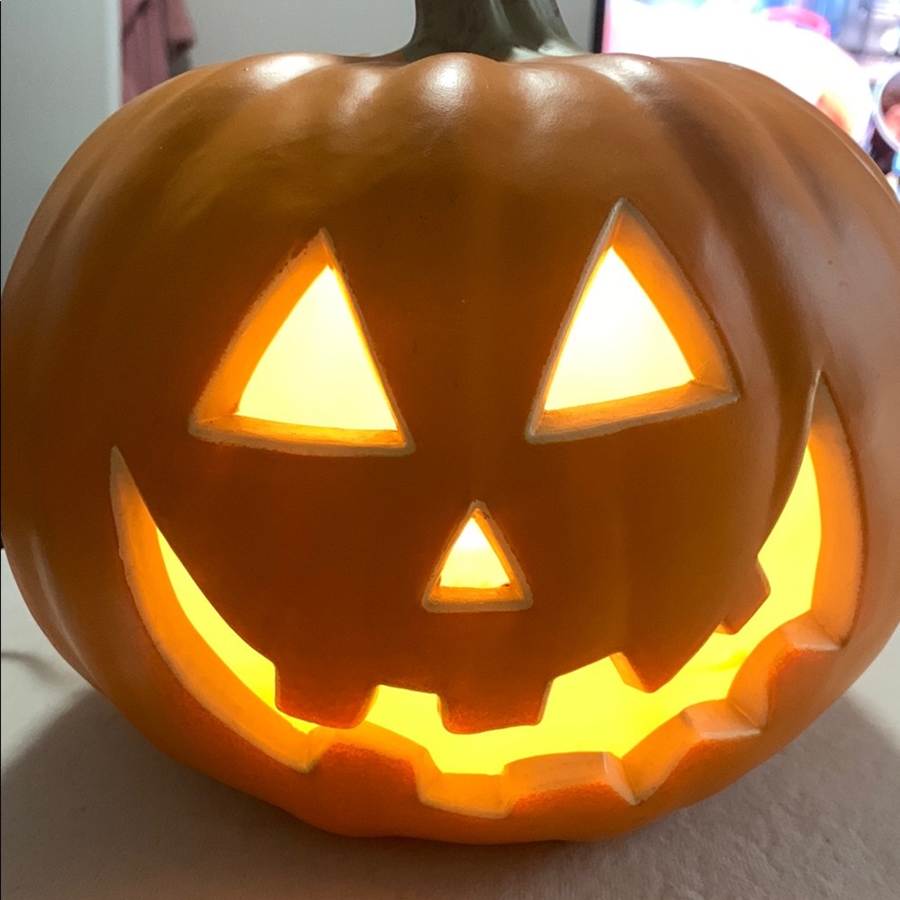 Glowing Orange Jack-O'-Lantern Decor